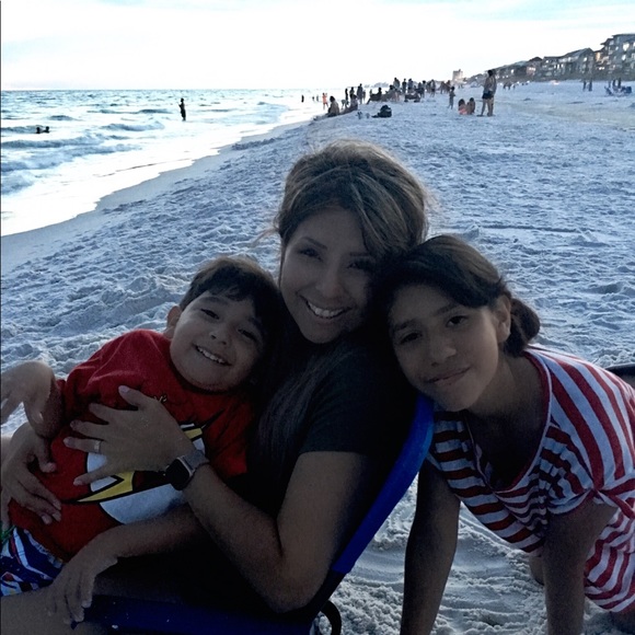 Meet your Posher, Veronica - Picture 1 of 1